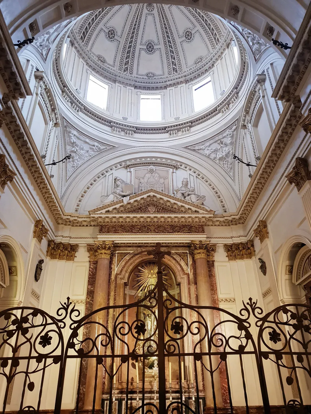 Churches & Cathedrals Gallery Image 2