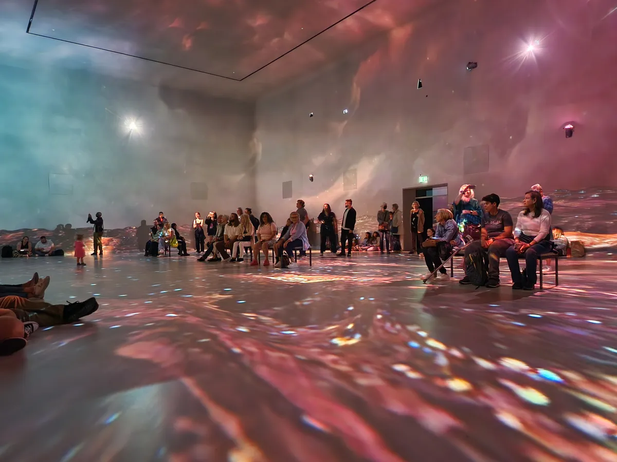 Frameless Gallery Image 55