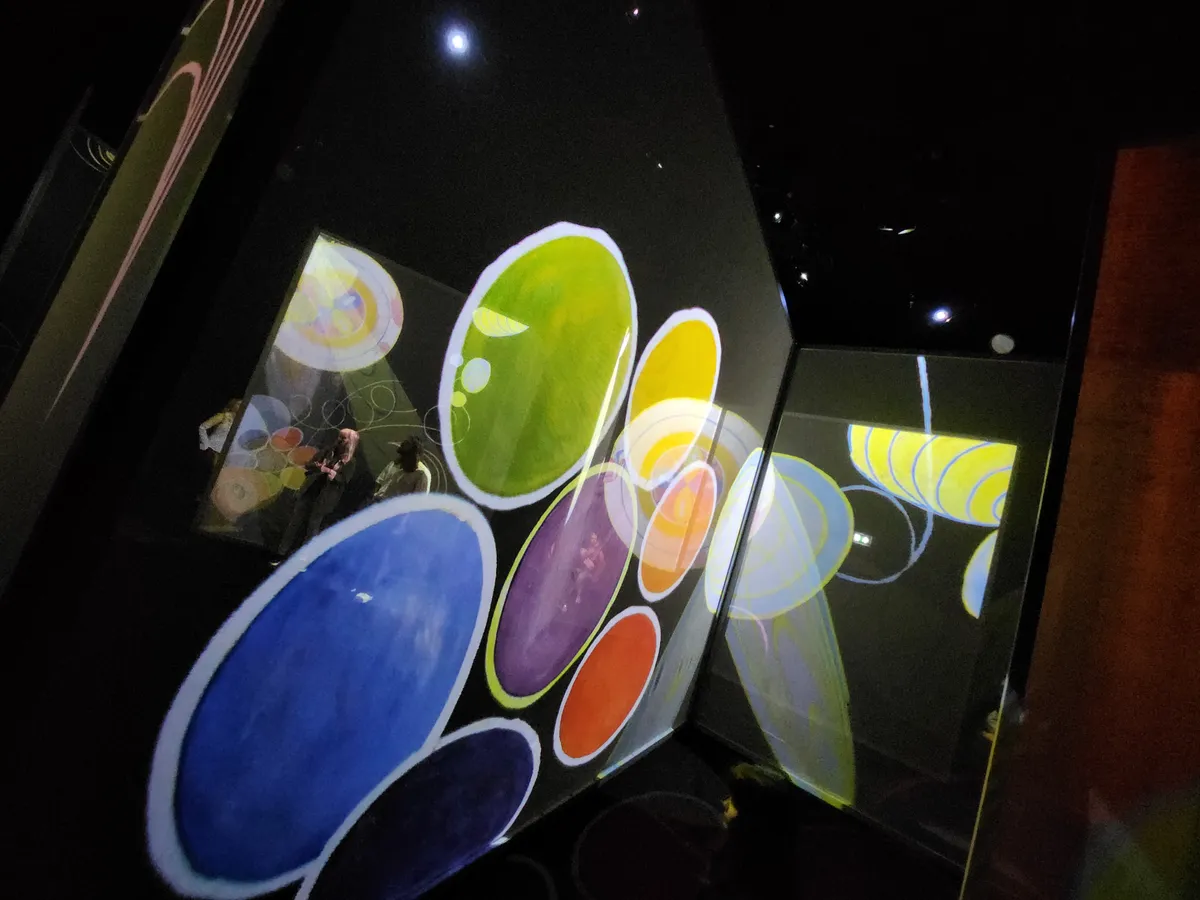 Frameless Gallery Image 70