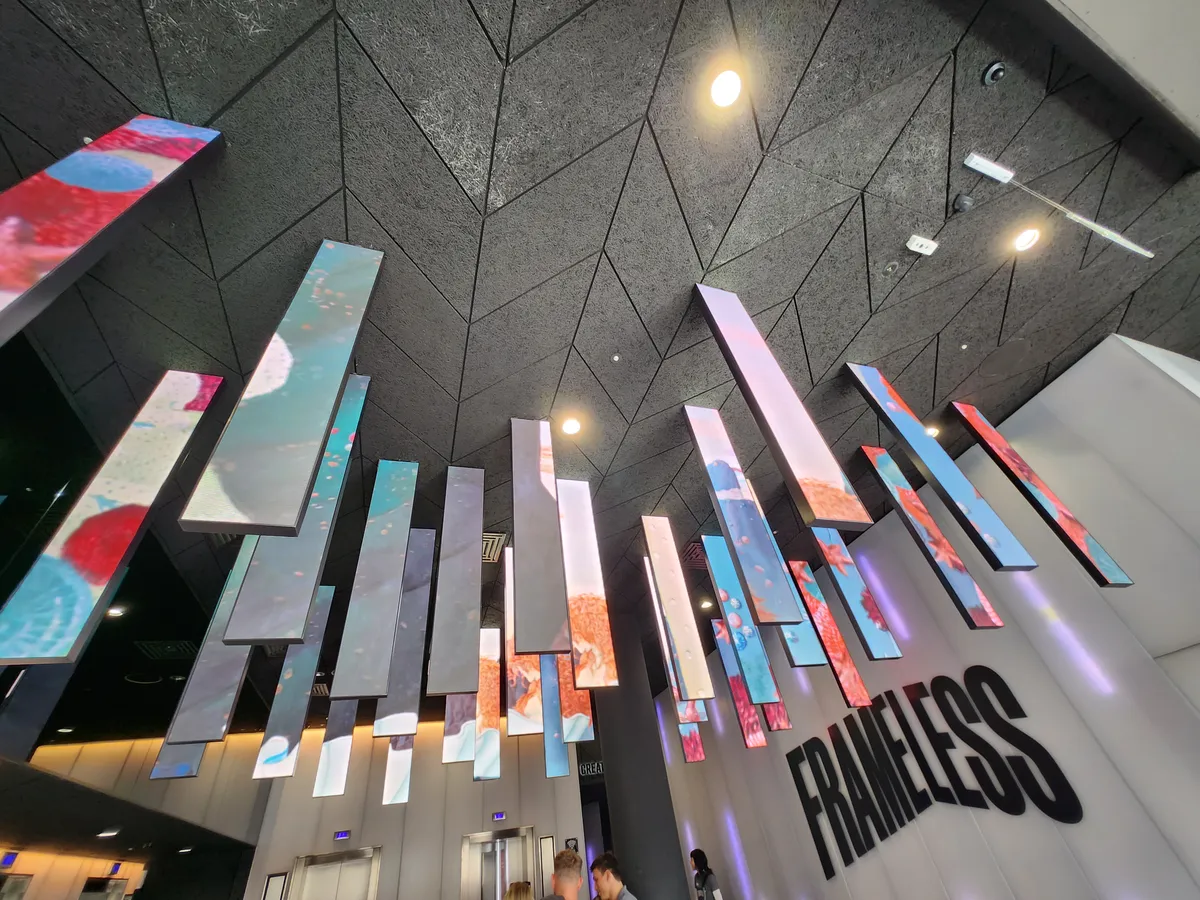 Frameless Gallery Image 87
